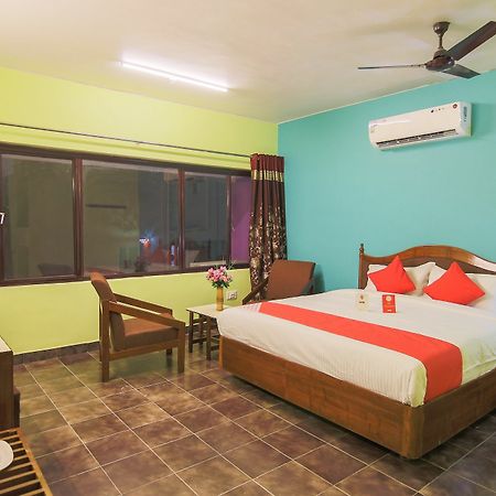 Oyo 10709 Hotel Sbt Визакхапатнам Екстериор снимка